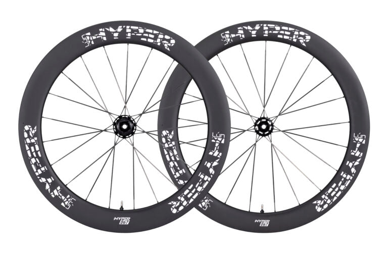 Lún HYPER D67 disc brake wheelset, 67mm deep matte carbon rims with white HYPER branding, black carbon spokes.