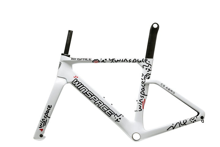 White Winspace C5 Aero road bike frame, black doodles, red accents. Aerodynamic carbon design.