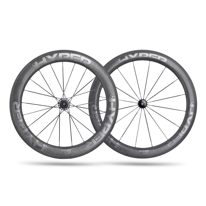 Lún HYPER 23 SE R67 carbon rim brake wheelset with UD finish and grey HYPER branding on white background.