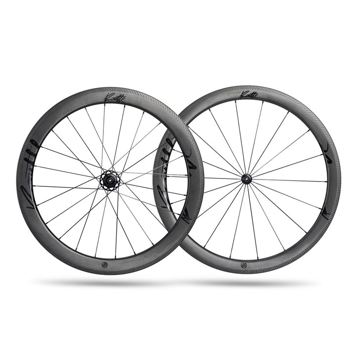 Lún Routte SE 45mm carbon fiber wheelset for road bikes, matte grey, tubeless ready.