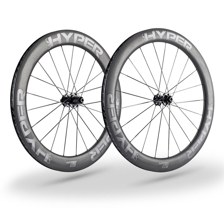 Lún HYPER 23 SE D67 disc wheelset with matte black carbon rims (60mm front, 68mm rear), black hubs, and grey HYPER logos.