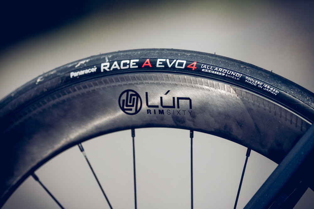 Race Day Victory: Carbon Wheelset Matching Strategy by Course Type