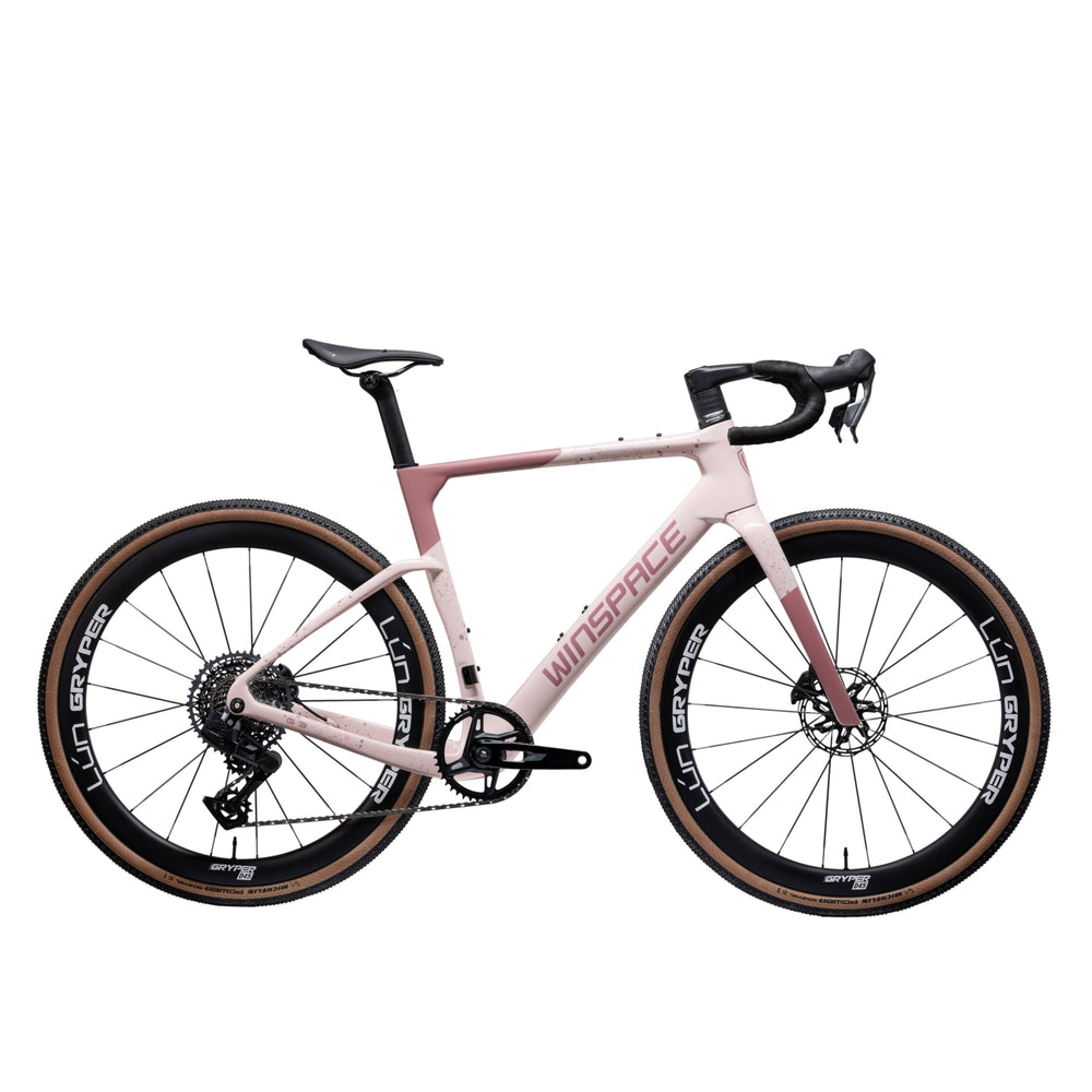 Pearl white Winspace G3 105 DI2 gravel bike with integrated cockpit and Lún Gryper carbon wheels.