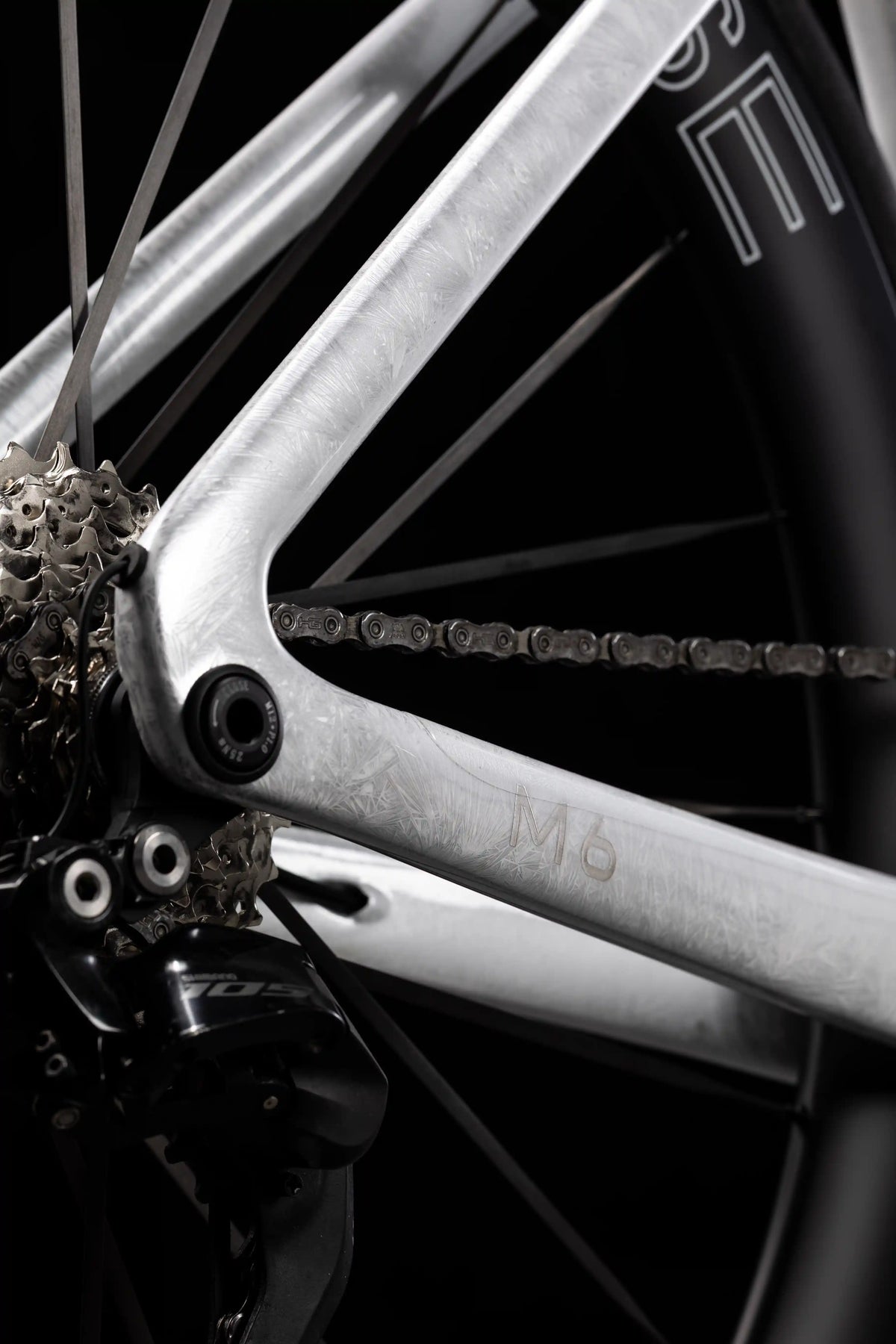 M6 105 Di2